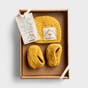 Demdaco - Faith Can Move Mountains - Hat & Booties Gift Set