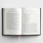 Paul David Tripp - New Morning Mercies: A Daily Gospel Devotional - Gift Edition