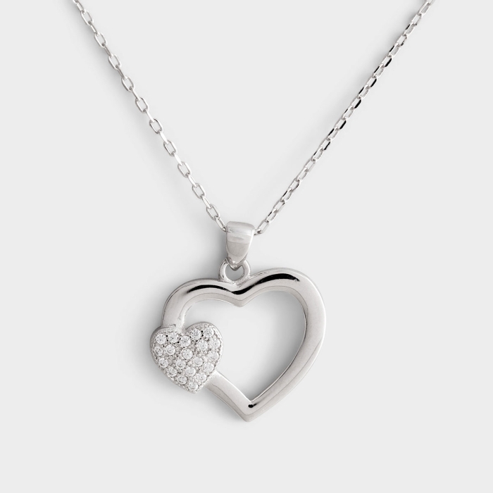 This beautiful sterling silver necklace is a wonderful gift for a mother in your life. A daily reminder that she is loved dearly by you and filled with strength from our Father. A linen textured backer card can be put anywhere so she can keep the fact tha