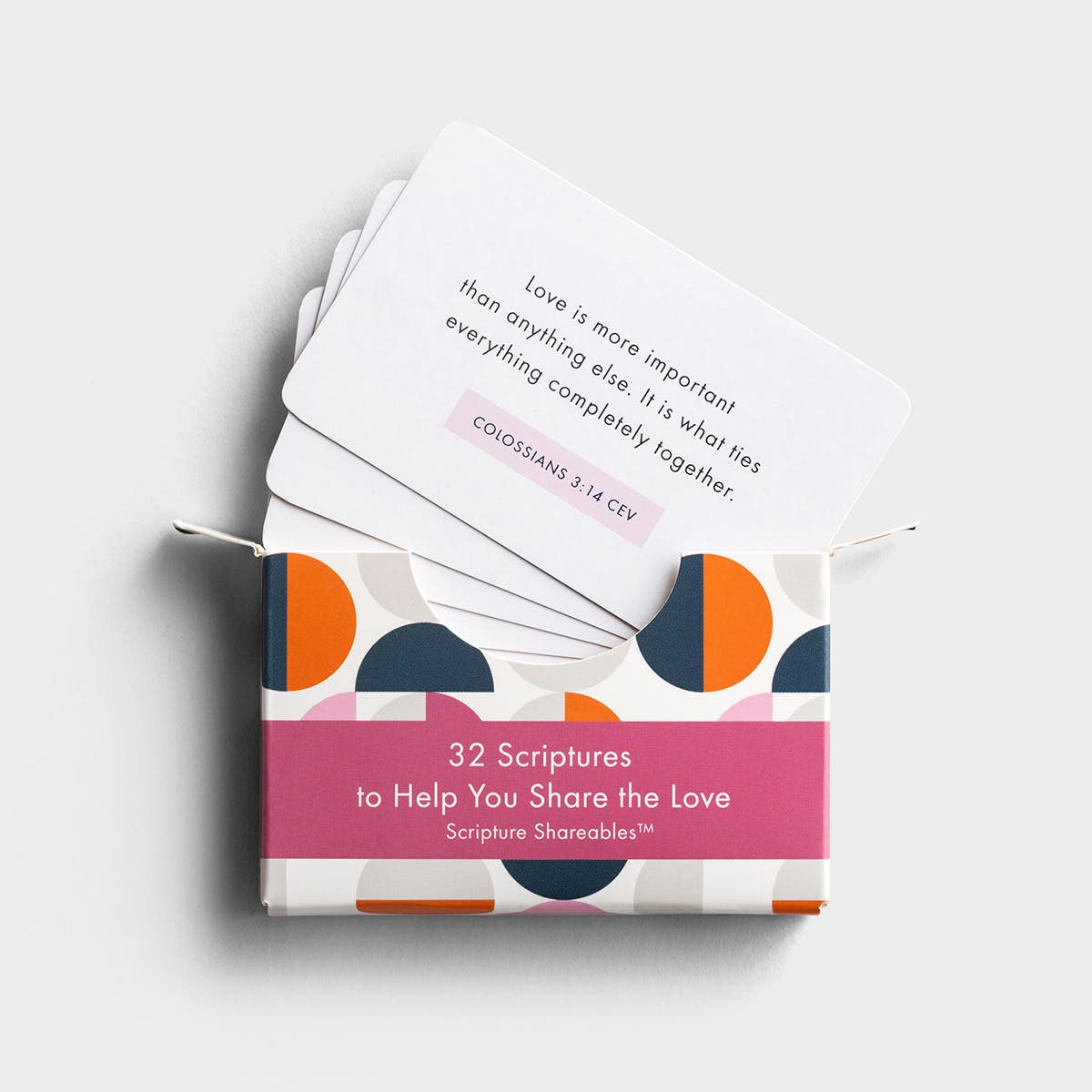 Candace Cameron Bure - Bright and Fun - Share the Love - 32 Scripture Shareables™