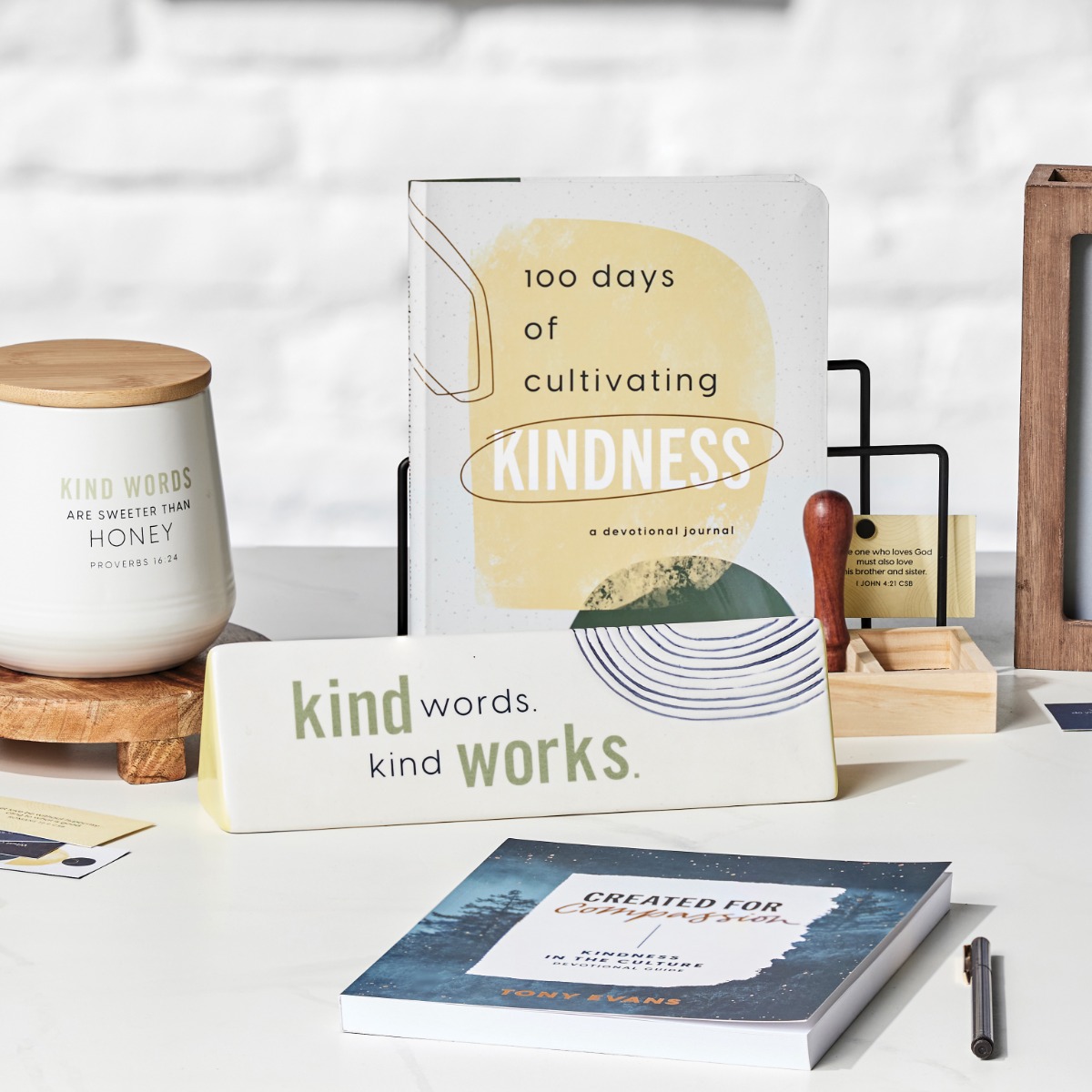 Kind Words - Tony Evans - Ceramic Desk Plate