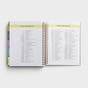 Sadie Robertson Huff - Work Towards Wonder - 2024-2025 18-Month Agenda Planner