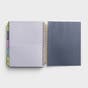 Sadie Robertson Huff - Work Towards Wonder - 2024-2025 18-Month Agenda Planner