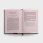 Hannah Crews - A Confidence that Changes Everything: Devotions to Shine Bright in This Topsy-Turvy Life